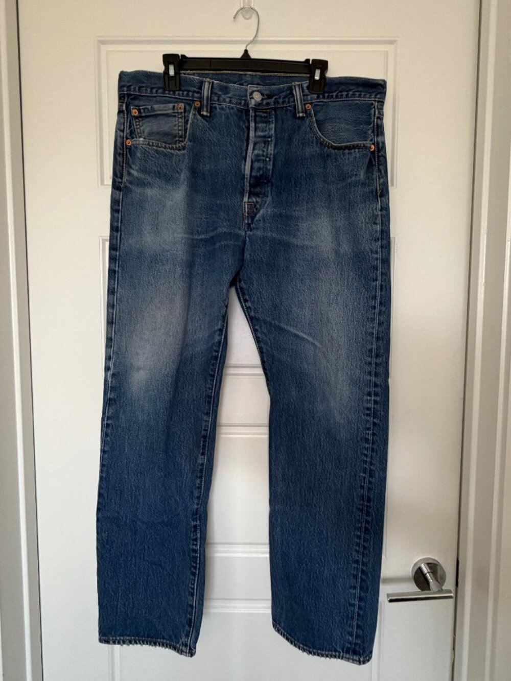 Levi's 501 Original Fit Jeans Mens Size 38x32 Blue Button Fly Denim Straight Leg